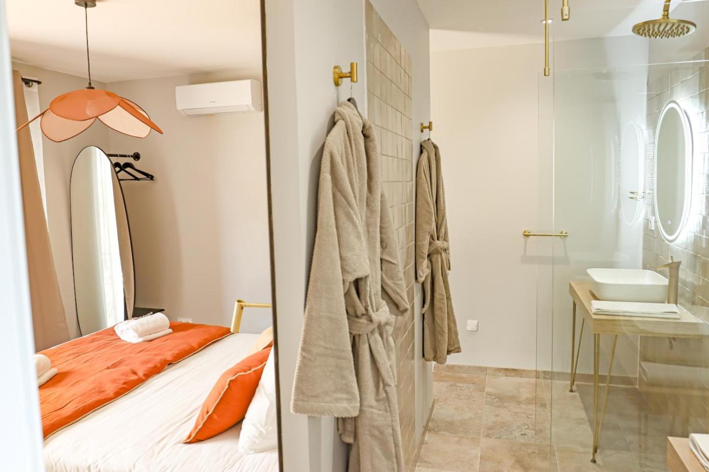 Les Gites De Laure - L'Eden Romantique, Chambres Hotes, Spa Prive, Couloir De Nage, Adults Only Malves-en-Minervois Zewnętrze zdjęcie